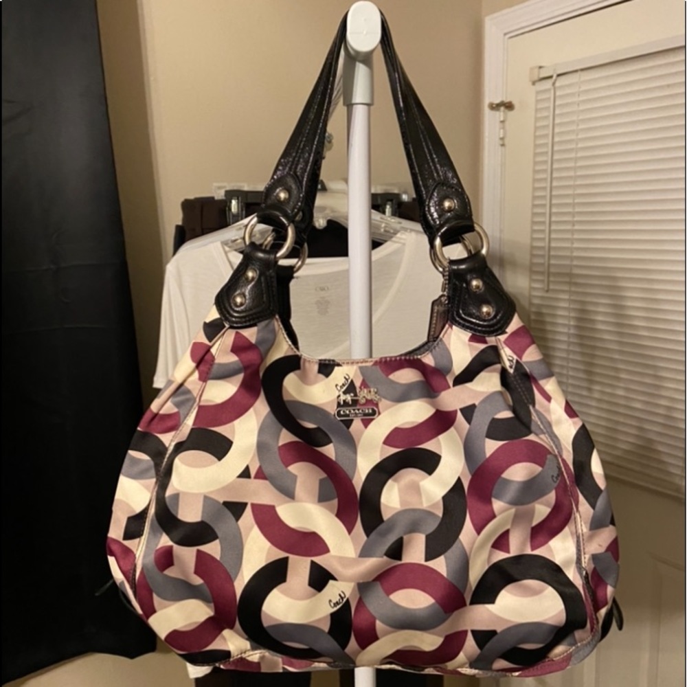 🟣SALE🟣Coach Mia Maggie satin purse.
